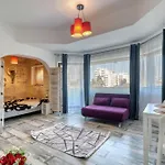 Guest - 8 *