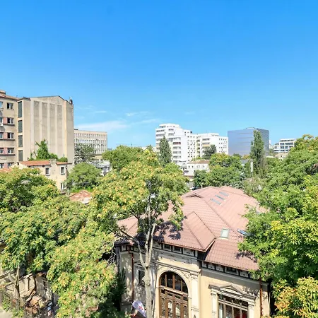 Guest - 8 Бухарест