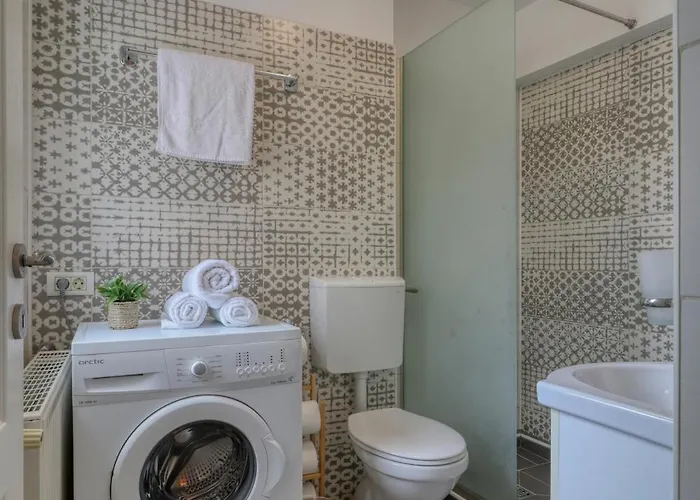 Apartament Guest - 8 *