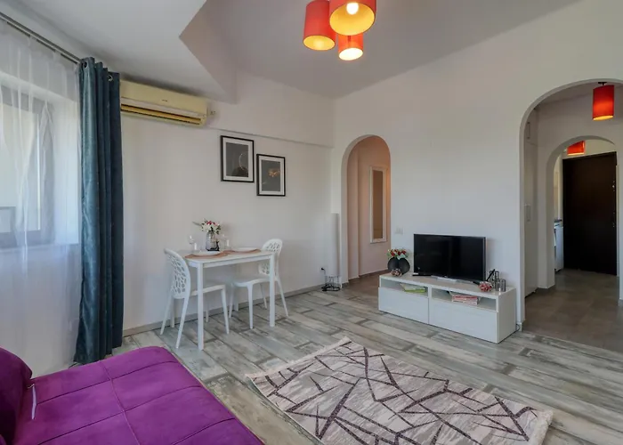 Guest - 8 Apartament Bucureşti