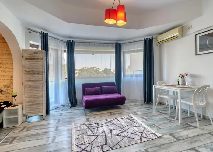 Апартаменты Guest - 8 *